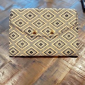 Stella and dot clutch purse